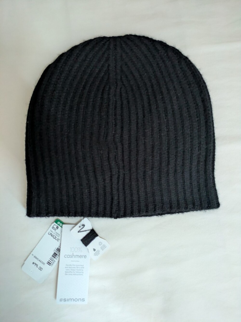Simons 100% Cashmere Ribbed Beanie Toque Tuque Hat Black NWT Luxury Minimalist